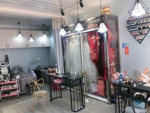 (转让)美甲店经营6年，客源稳定低价转让